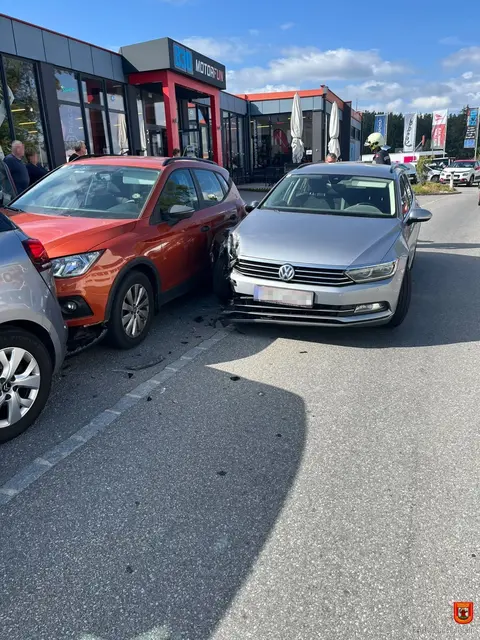 Die beschädigten PKW's am Unfallort | Foto: FF Heidenreichstein