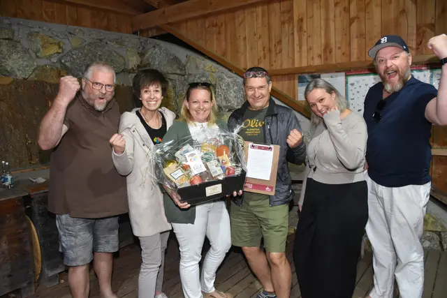 Die Sieger: Josef Luger, Stefanie Escandon-Hochstöger, Jutta und Josef Lumetsberger, Susi Hametner, Christian Obermayr.  | Foto: Zinterhof