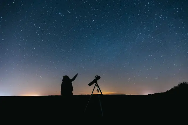 Am 12. August 2026 lohnt sich in Niederösterreich der Blick in den Himmel. | Foto: pexels / Thirdman
