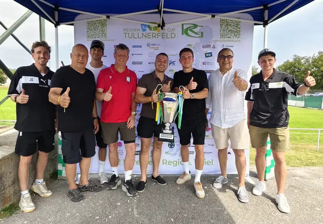 Jürgen Sprengnagel, Christian Holzschuh, Robin Adamek, Stefan Böhm, Anton Buresch jun. Florian Hummer, Anton Buresch sen. und Christoph Bayerl. | Foto: Christian Nowotny