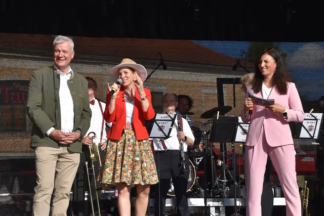 Anton Kasser, Carmen Jeitler-Cincelli, Mirna Jukic. | Foto: Mirjam Preineder