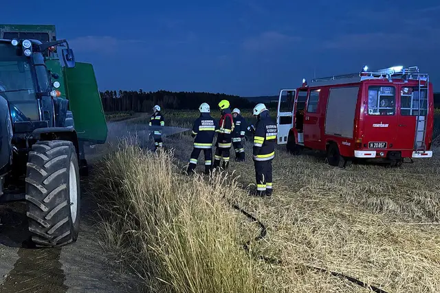 Der Traktor konnte vom Landwirt in Sicherheit gebracht werden. | Foto: FF Triglas