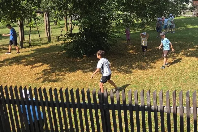 Im Pfarrhofgarten ging es rund | Foto: Grünewald