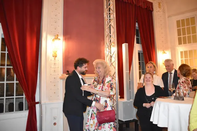 Victor Petrov und Birgit Sarata. | Foto: Mirjam Preineder