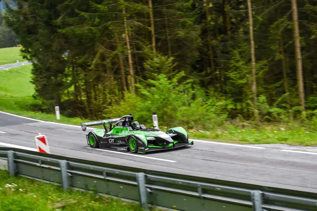 Hermann Waldy jun. im neuen Wolf GB08 F Mistral PSA Turbo. | Foto:  Hillclimbfans/Wolfgang Maringer 