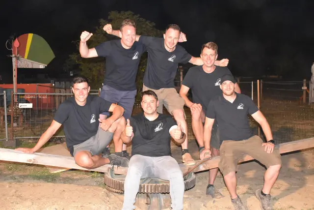 Team "Lightening" jubelte über den Göppelsieg. | Foto: MeinBezirk/Michael Strini
