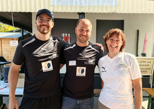 Jörg Buchinger, Thomas Kirowitz und Beate Adamek begrüßten die Besucherinnen und Besucher.  | Foto: Christian Nowotny