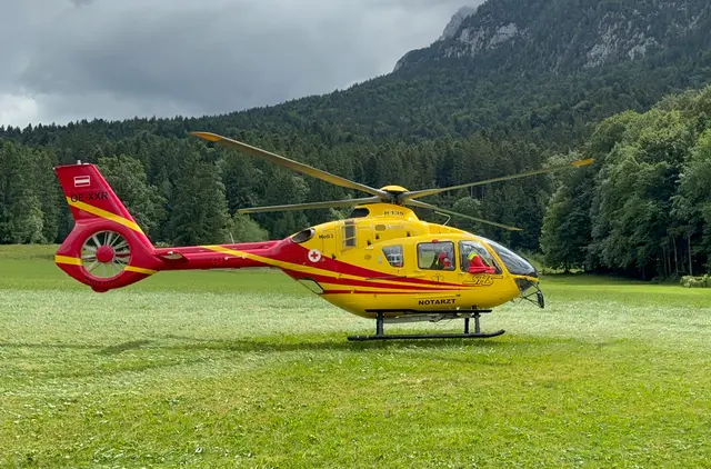 Mehrere Alpinunfälle forderten am Wochenende die Einsatzkräfte in Tirol. Bergsteiger, Kletterin und zwei Kinder mussten nach Stürzen teilweise mit Hubschraubern ins Krankenhaus gebracht werden. | Foto: Zoom.tirol