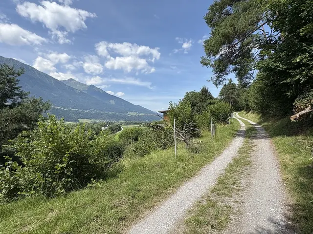 Neue 'Aussichten' auf der alten Salzstraße zwischen Pettnau und Telfs. ©W. Kräutler