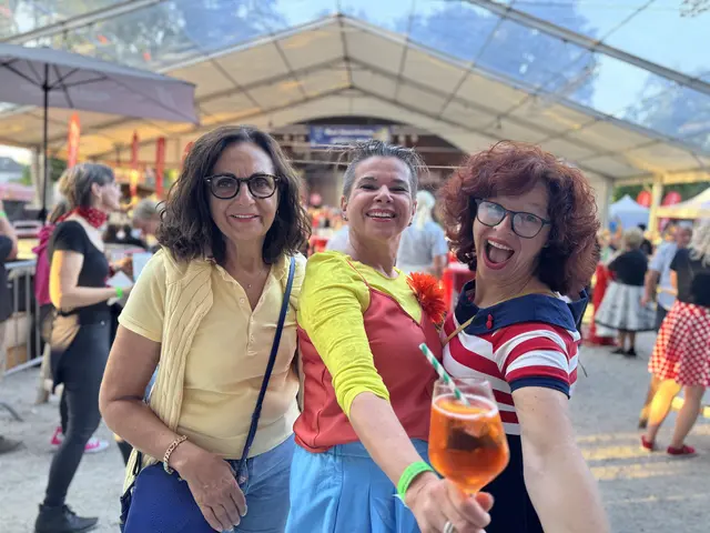 Mit Musik, Tanz und Classic Cars: Erfolgreiches Rock’n’Roll-Wochenende im Kurpark. | Foto: Alejandra Ortiz