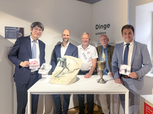 Personen von links nach rechts: Kiminori IWAMA, Martin Krickl, Wolfgang Labenbacher, Arno Klien, Manuel Aichberger. 

 | Foto: Moeka Hosoya