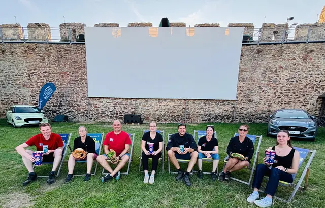 Für den kulinarischen Ausklang sorgte das Catering Tutschek auf der Wiese beim Kanzlerturm. | Foto: Manuela Danzinger