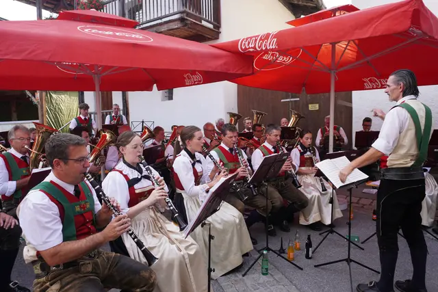 DIe Musikkapelle Mutters sorgte für einen stimmungsvollen Festauftakt.  | Foto: AMG/ Ines Lirk