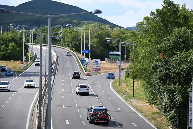 In Richtung Auhof und Purkersdorf steht an der Gabelung zur A1 nur noch eine Fahrspur zur Verfügung. | Foto: Matthias Pandrea/MeinBezirk
