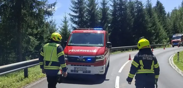 Die FF Gutau sicherte die Unfallstelle ab. | Foto: Freiwillige Feuerwehr Gutau