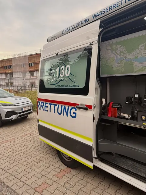 Mehrere Feuerwehren sowie Polizei, Wasserrettung und Rettungshundestaffeln beteiligten sich an der Suche. | Foto: Wasserrettung Bad Saag