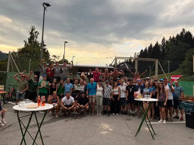 Die Teilnehmer der beiden Turniere rund um TC Raiba Steinach-Obfrau Renate Clara und VC WWW-Obmann Bernhard Schlosser | Foto: VC WWW/TC Raiba Steinach