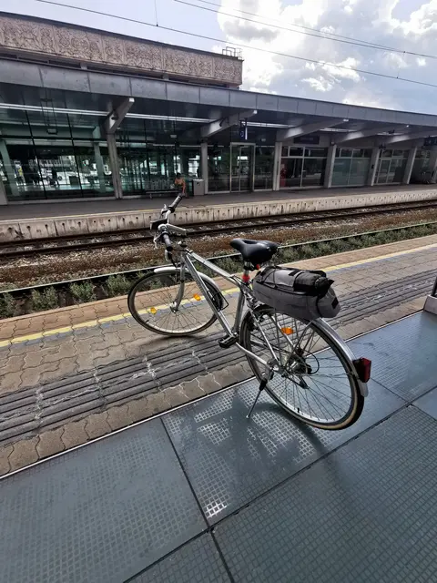 Abreise vom Bahnhof mit meinem Silberpfeil.... Adieu du schöne Metal-Welt - see you in Leoben 2027!