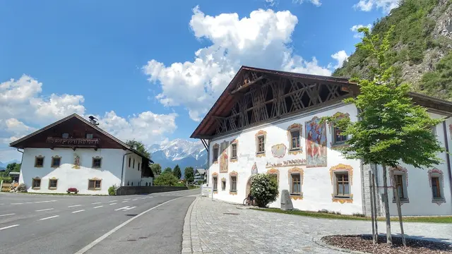 Einst das Gasthaus Baldauf, heute Sitz der Gemeindeverwaltung von Pettnau. ©W. Kräutler