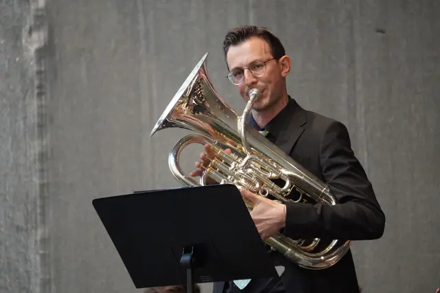 Mit beeindruckender Fingerfertigkeit begeisterte Euphonist Stefan Kamelger das Publikum. | Foto: AMG