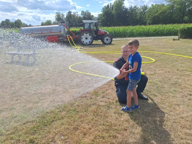 Gemeinsam für die Kinder: HSCU und Freiwillige Feuerwehr Ungerndorf machten das Ferienspiel zu einem besonderen Erlebnis für Jung und Alt. | Foto: Appel