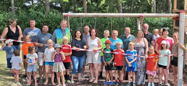 Ein neuer Lieblingsplatz für Kinder: Nach der gelungenen Erneuerung wurde der Spielplatz in Altruppersdorf feierlich eröffnet. | Foto: Stadtgemeinde Poysdorf