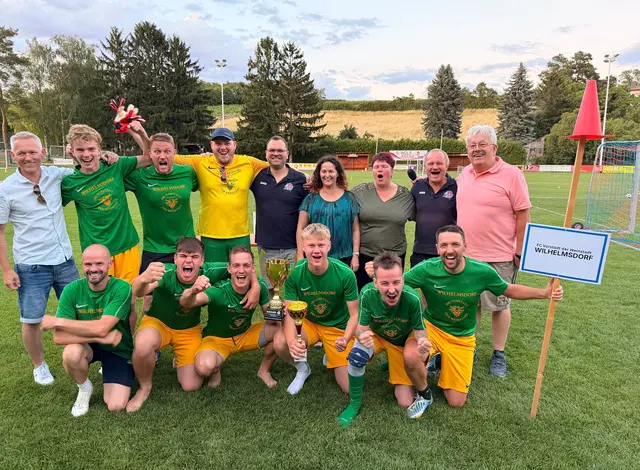 Fußballfieber in Poysdorf: Neun Ortsmannschaften kämpften bei der ersten Poybach Kleinfeld Trophy um den begehrten Turniersieg. | Foto: Stadtgemeinde Poysdorf