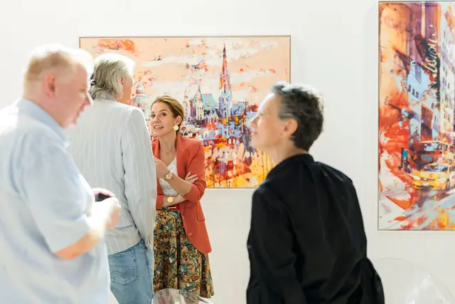 Es war ganz einfach, über Kunst ins Gespräch zu kommen. Auch die Bürgermeisterin freute sich über den Erfolg der ersten "Art Baden". | Foto: ákos Burg
