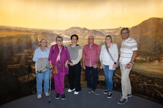Der Behindertenbeirat der Stadt Salzburg hat die Orangerie Salzburg besucht und sich vor Ort ein Bild von den barrierefreien und inklusiven Angeboten gemacht. | Foto: Stadt Salzburg/Wildbild