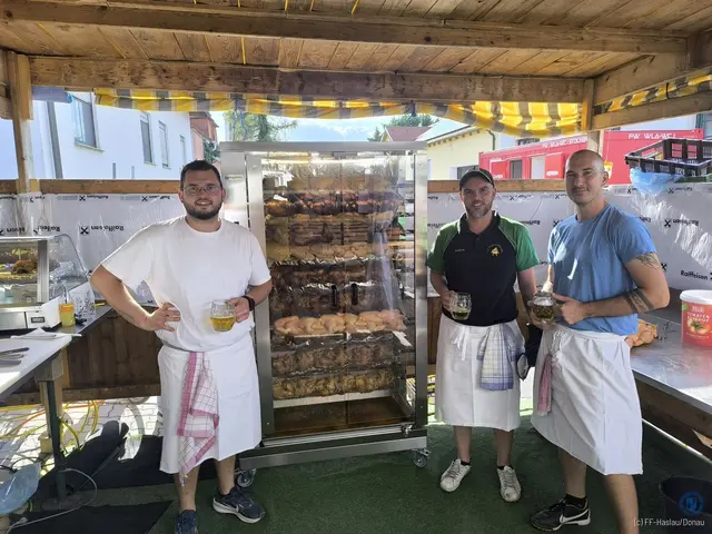 ... oder doch klassisches Grillhendl. | Foto: FF Haslau/Donau