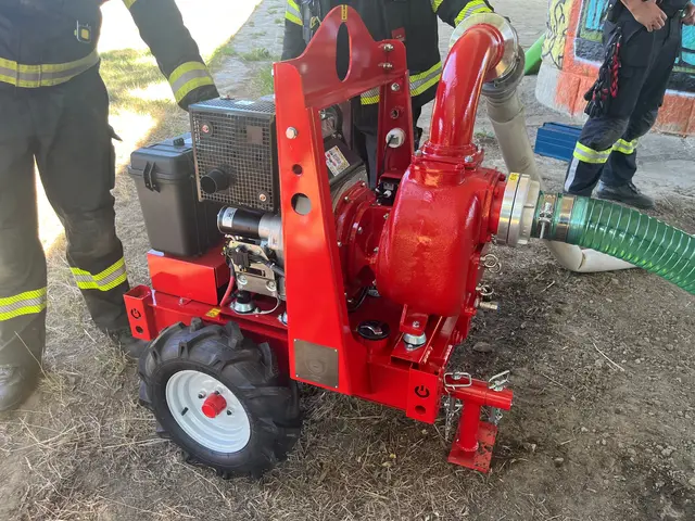 Die leistungsstarke Schmutzwasserpumpe hat eine maximale Förderleistung von 155.000 Liter pro Stunde. | Foto: FF Waidhofen/Thaya