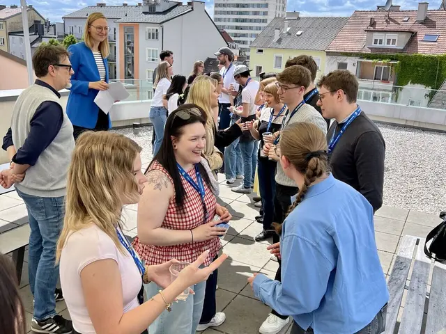 Erasmus+ Blended Intensive Programme: Im Rahmen einer gemeinsamen Präsenzwoche kamen Studierende aus Österreich, Deutschland und Finnland zusammen, um sich, unter der Leitung von Lisa Zach und Mario Kwas, intensiv mit dem Thema Meaningful Work auseinanderzusetzen. | Foto: FHWN