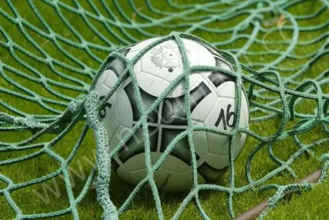 Der Ball rollt wieder. | Foto: Neumayr