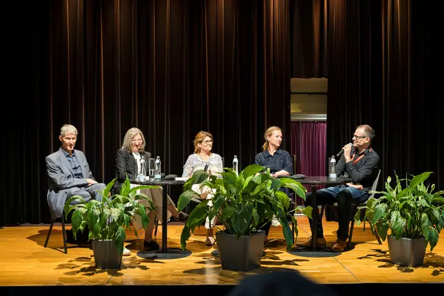 Artist Talk im Rahmen der Art Baden: Remm, Auinger, Kellermann, Jungmann und Moderator Chris Lane (r.) | Foto: Akos Burg