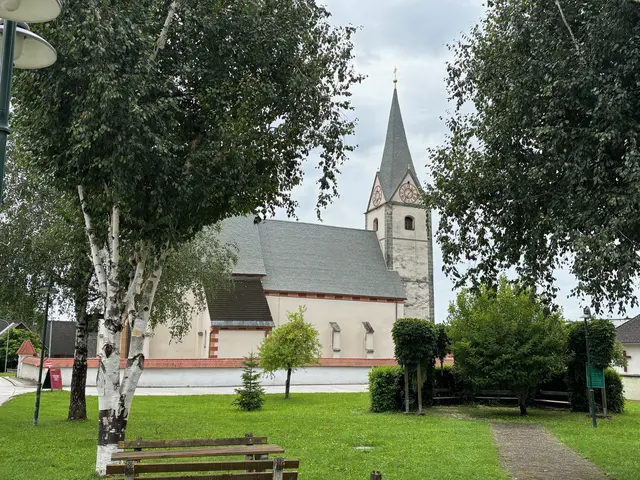 Kirchtag in Haimburg: Nach der Festmesse organisiert die Dorfgemeinschaft Haimburg ein geselliges Programm und gutes Essen. | Foto: MeinBezirk/Petra Lammer