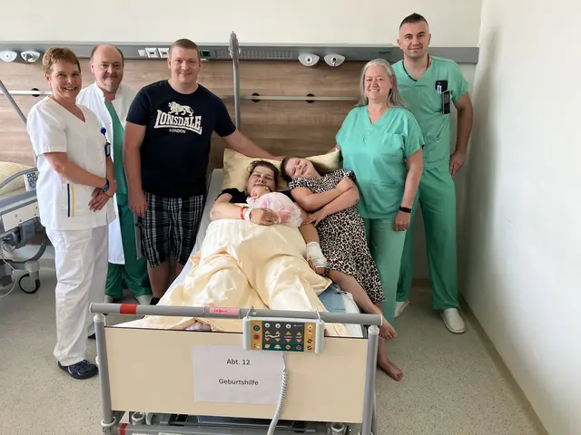 Willkommen, Lucy! Die kleine Neudorferin ist das 300. Baby des Jahres im Landesklinikum Mistelbach-Gänserndorf und sorgt für strahlende Gesichter. | Foto: LK Mistelbach
