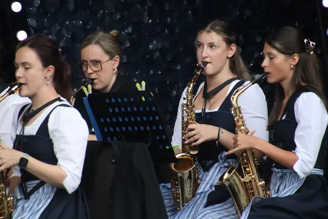 Vor 55 Jahren begann die Partnerschaft zwischen der Stadtkapelle Güssing und der Koninklijke Harmonie Sint-Cecilia aus Nijlen in Belgien. Das gemeinsame Jubiläumskonzert gab davon Zeugnis. | Foto: Martin Wurglits
