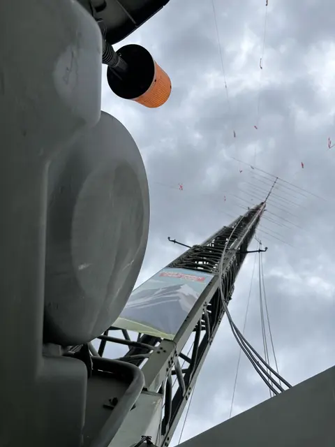 Über diese Antenne kann man in die ganze Welt kommunizieren. | Foto: Christian Amtmann