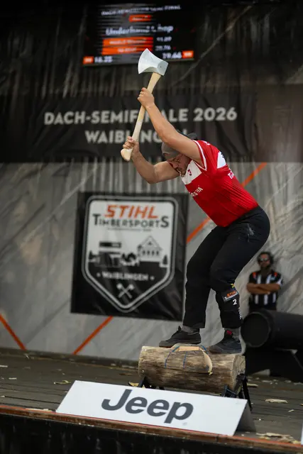 Trotz Tagesbestzeit am Underhand Chop musste sich Simon Oberzaucher am Ende mit drei Punkten Abstand dem Schweizer Jeffrey Hübscher knapp geschlagen geben. | Foto: STIHL TIMBERSPORTS®