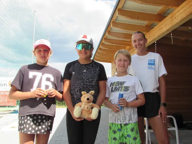 Das Siegerfoto bei den Jüngsten mit Trainerin Hannah Windt. | Foto: Fidas Volleys