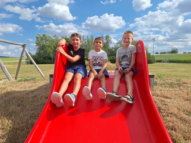 Gemeinsam für die Kinder: HSCU und Freiwillige Feuerwehr Ungerndorf machten das Ferienspiel zu einem besonderen Erlebnis für Jung und Alt. | Foto: Appel