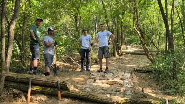Trailspaß im Weinviertel: Mit viel Einsatz wurde die offizielle Mountainbikestrecke in Schrick um ein abwechslungsreiches Trailcenter erweitert. | Foto: Girsch
