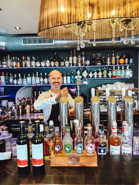 Die Werner Berg Geniesserei ist ein beliebter Treffpunkt direkt am Oberen Hauptplatz in Bleiburg. | Foto: privat
