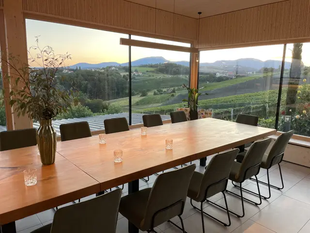 Mit Ende Juli wurde der neue Verkaufs- und Verkostungsraum fertiggestellt.  | Foto: Weingut Michael
