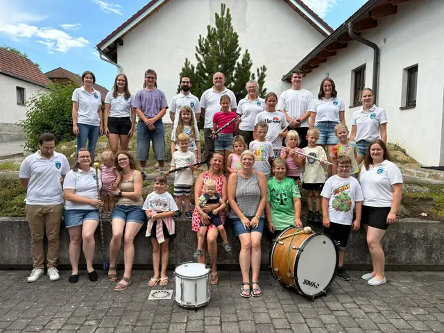 Die Kinder durften mit der Blasmusik musizieren. | Foto: Marktgemeinde Thaya