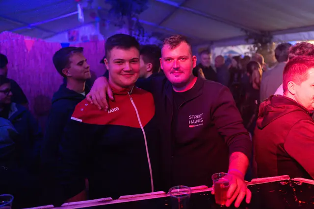Der Eintritt ist frei. Am Abend sorgt DJ URAS für Partystimmung. | Foto: Sophie Böhm Photography