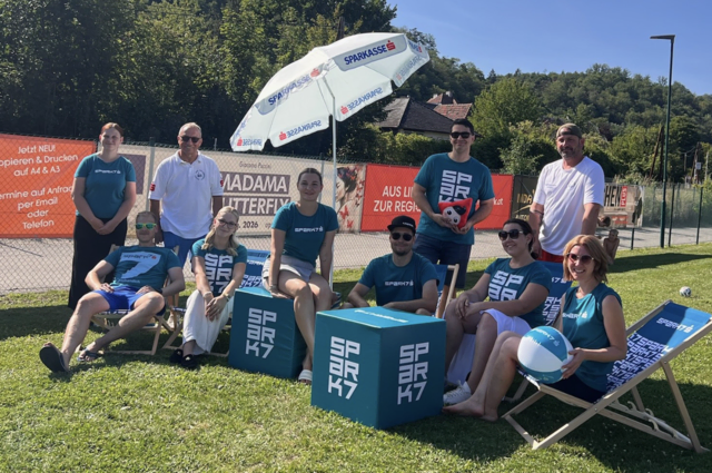 Das Team der Sparkasse und Sparefroh wusste die Kinder im Freibad zu überzeugen! | Foto: Sparkasse Gars