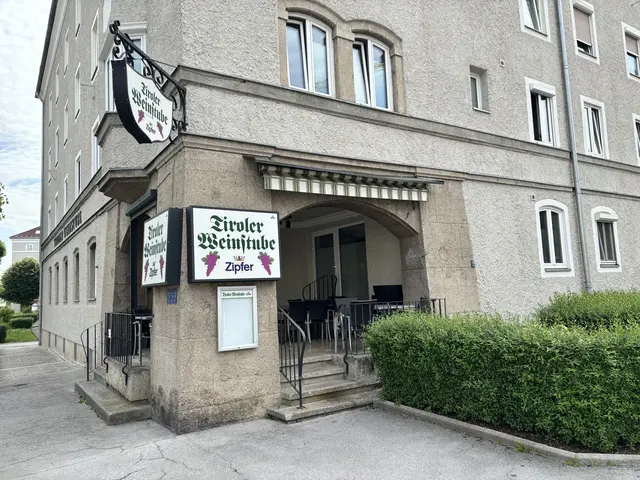 Nach 45 Jahren schließt die Tiroler Weinstube am 1. Oktober endgültig ihre Türen. | Foto: MeinBezirk