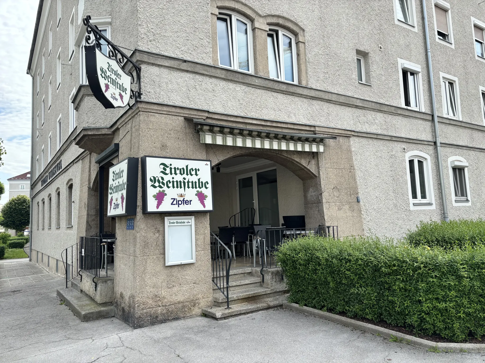 End of an era: Tyrolean wine tavern closes its doors after 45 years - | ...