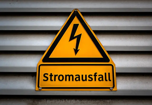 In der Nacht auf Freitag waren tausende Haushalte in Klagenfurt ohne Strom. (Symbolfoto) | Foto: stock.adobe.com/at/gguy